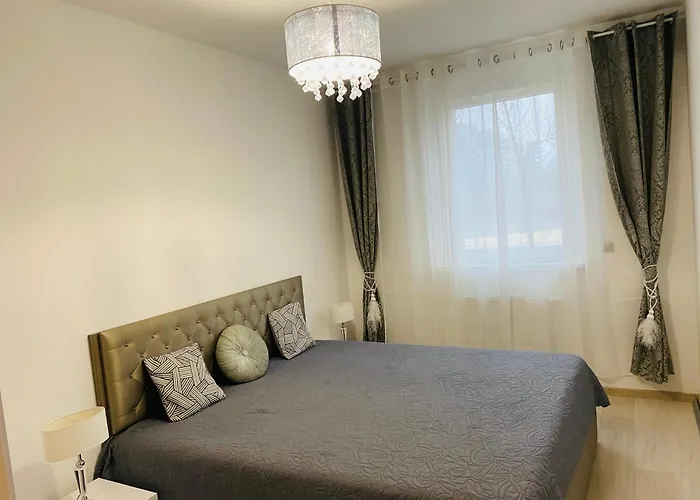 Appartement à 2 Chambres à Coucher